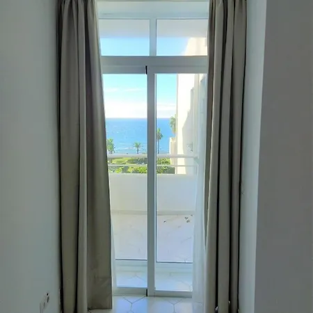 Apartment Miraflores Beachfront Penthouse Sitio de Calahonda