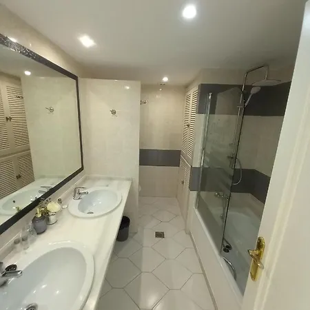 Miraflores Beachfront Penthouse *
